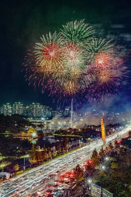 한국관광공사 운정호수공원 불꽃축제 모습 5