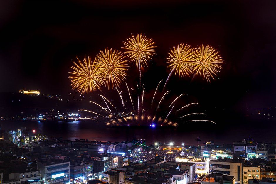 한국관광공사 여수밤바다 불꽃축제 모습 3