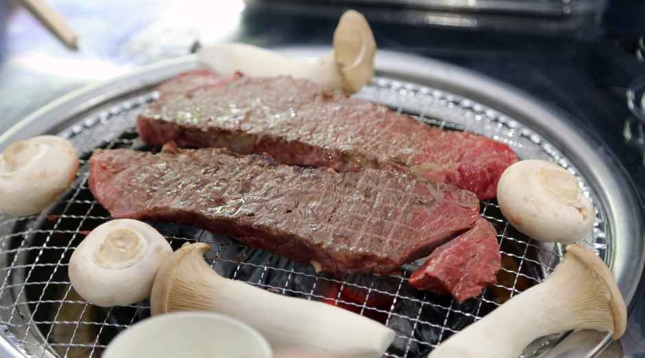 고양행주한우 숯불구이축제 모습