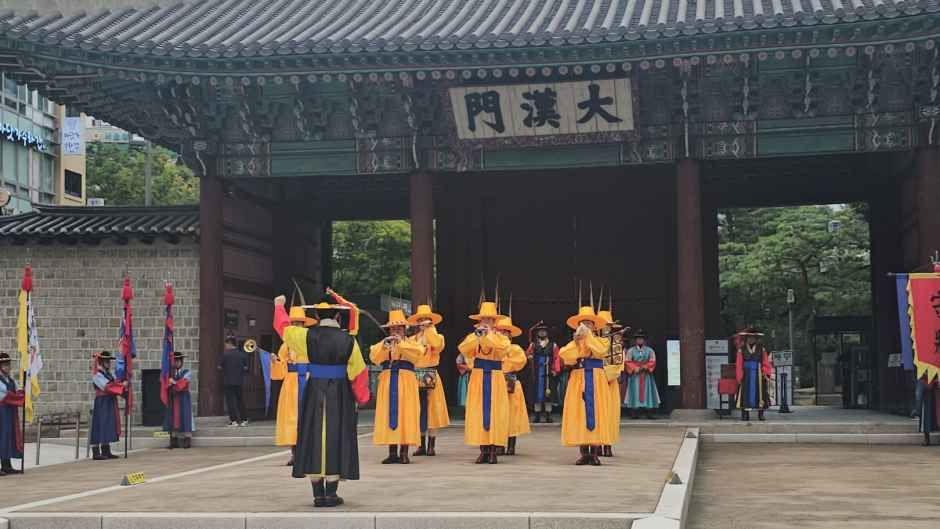 Seoul Royal Guard Changing Ceremony 4