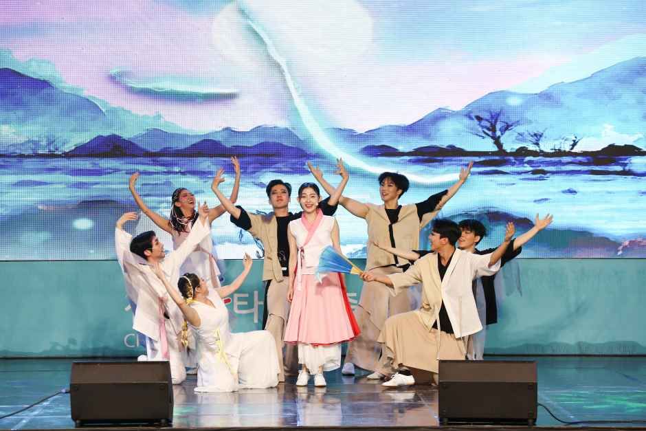 한국관광공사 Cheonan Heungtaryeong Dance Festival 3