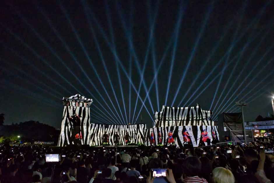 한국관광공사 수원화성 미디어아트 모습 3